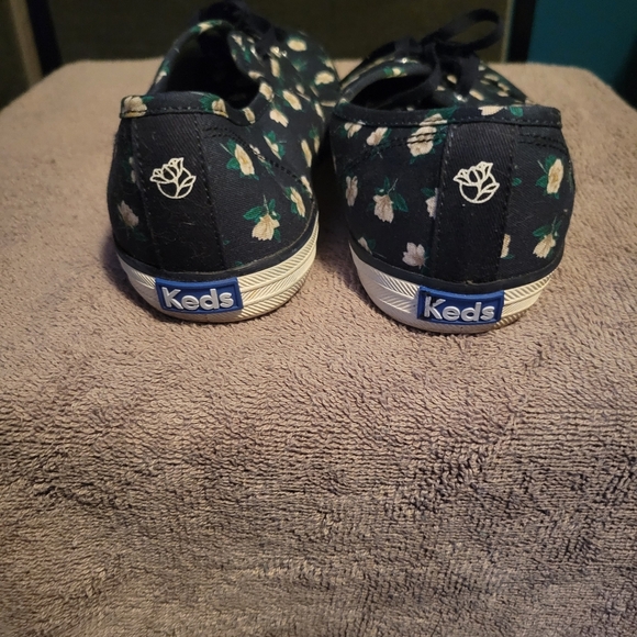 Keds - Picture 3 of 3